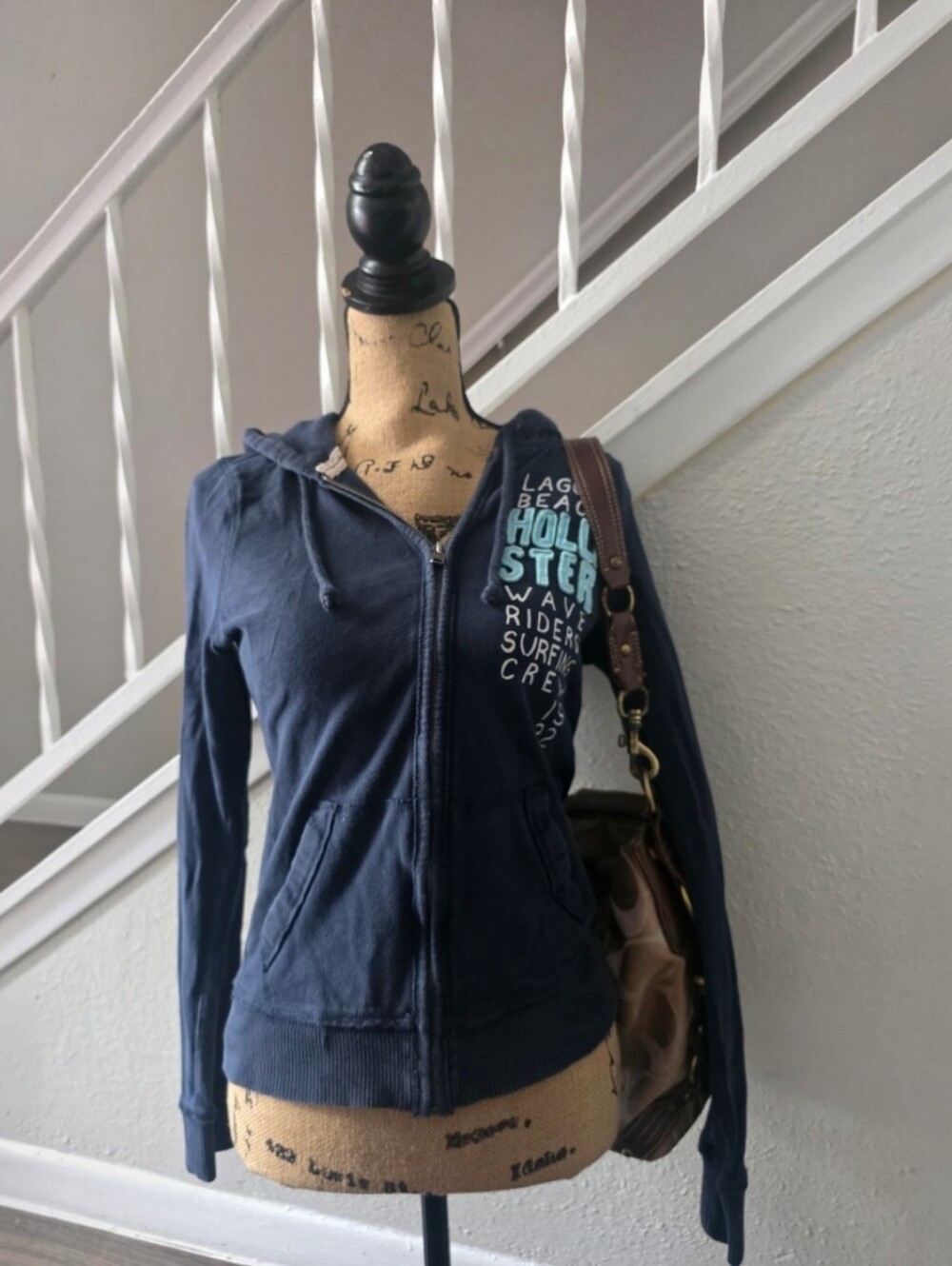 2000s Hollister Elena gilbert zip up hoodie with cute graphic Size Medium
